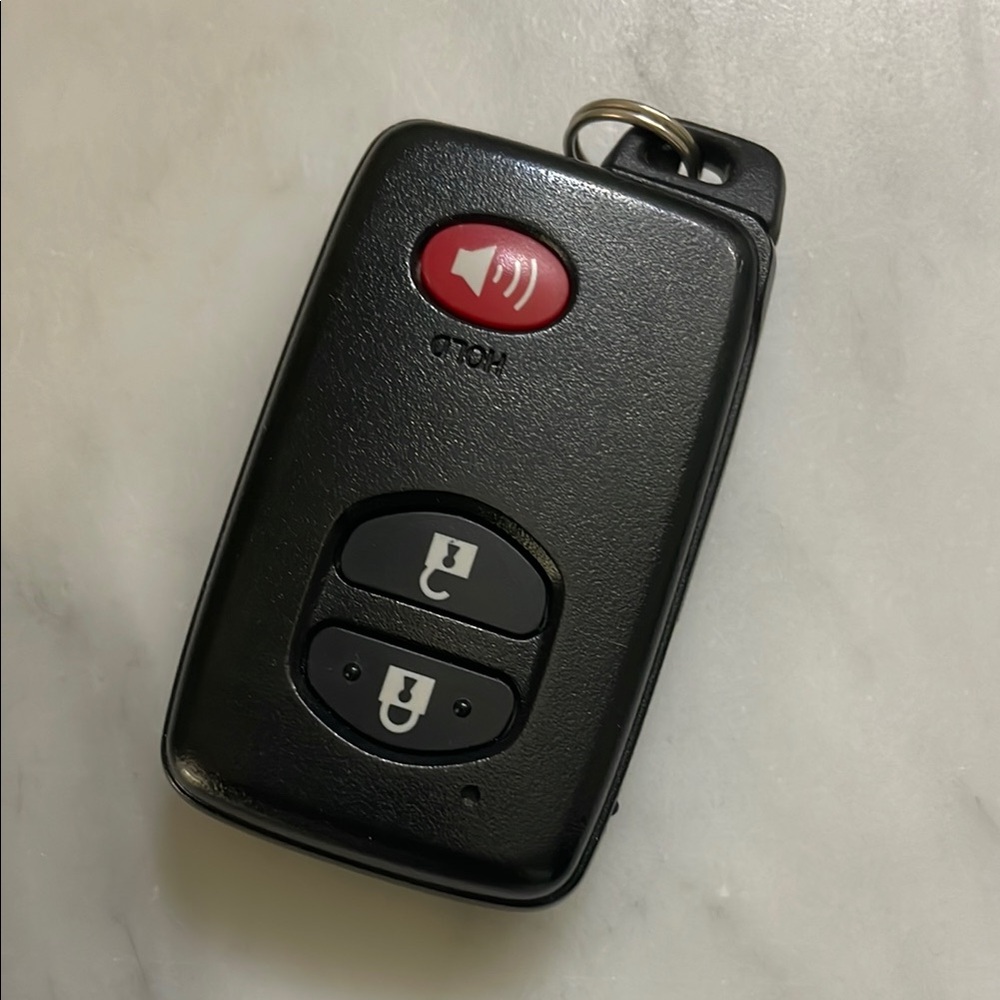 Prius V car key fob 2015